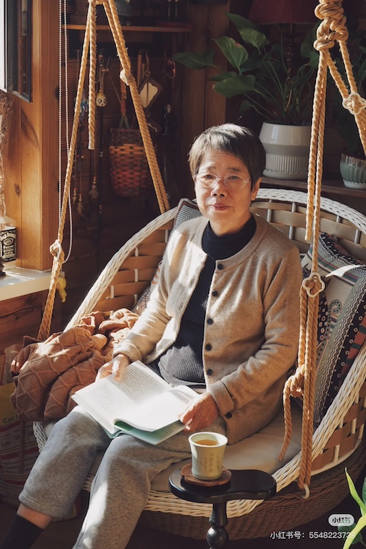 信康配资 退休老人和负债打工人，这些普通人为何坚持写作？